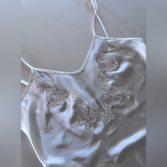 Victoria’s Secret Gold Label Vintage Embroidered Slip Dress - Picture 9 of 10